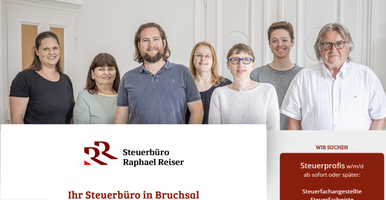 Bild Website Header Steuerbüro Raphael Reiser, auf dem das Steuerteam zu sehen ist
